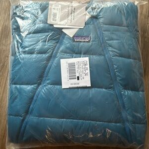 NIB 18M Patagonia Infant Hi-Loft Bunting